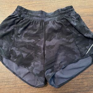 Lululemon shorts with liner - size 4 tall